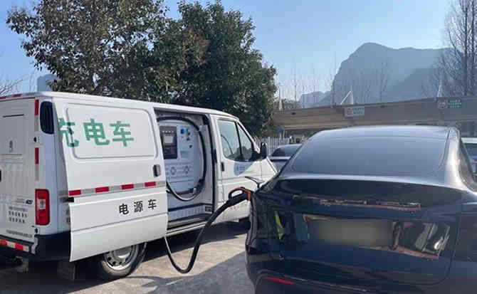 梨树区汽车搭电